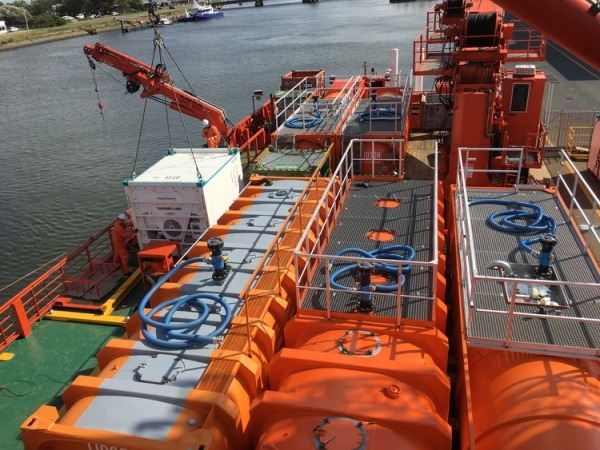 Offshore wastewater tanks rental